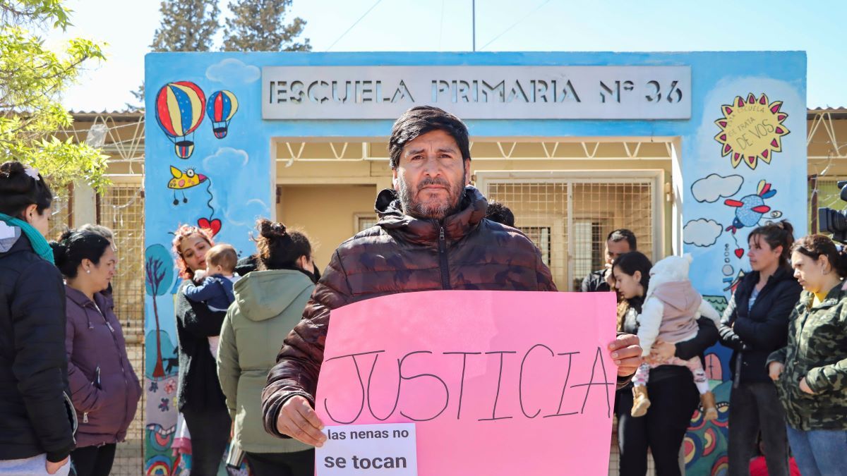 Denuncia De Abusos En La Escuela Apartaron A La Directora Y A La Vice