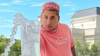 insolito: un movil de cronica se enfrento a yao cabrera