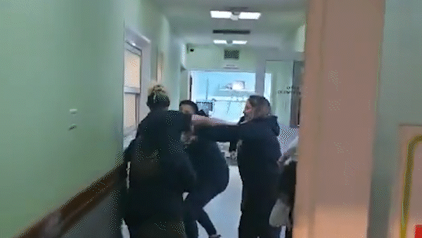 Cuatros profesionales de la salud fueron agredidos por un hombre en la Guardia del Hospital de Cipolletti.