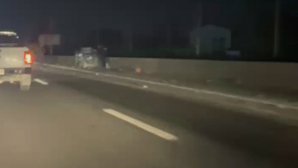 Choque en Ruta 22: un camión y varios autos involucrados