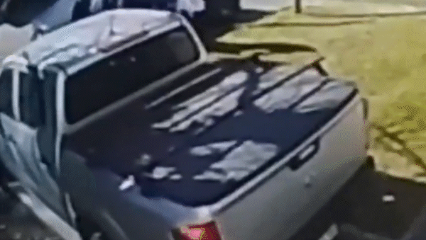Una piyamada de terror: apuntaron con armas a nenes de 12 años y robaron un auto