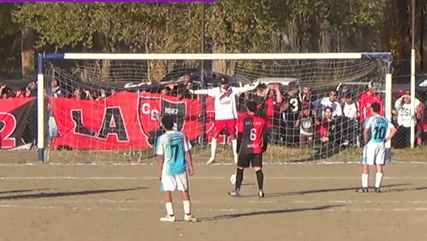 Así fue el penal errado por Bruno Offidani.
