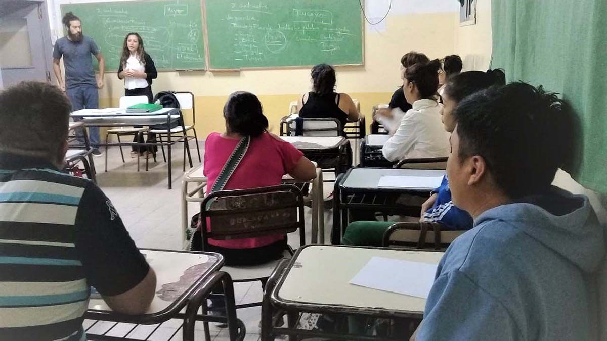 Estudiar en casa para conseguir el título secundario - LMCipolletti.com