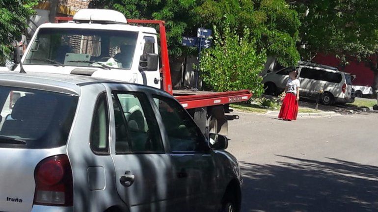 El conductor de la grúa habría perpetrado múltiples robos en Cipolletti.