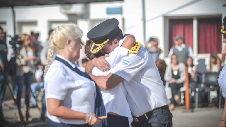Más de 130 agentes policiales recibieron su nueva jerarquía