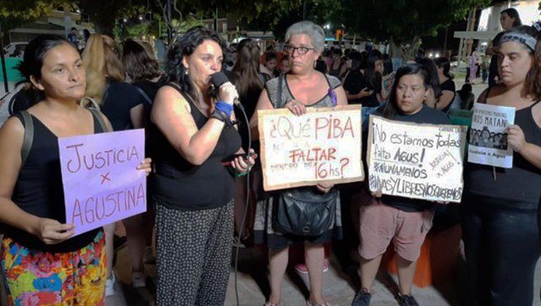 Pidieron justicia por el femicidio de Agustina en Catriel. 