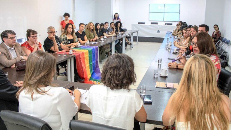 El Inadi acompañó la derogación de la polémica Resolución que discriminaba a personas trans. 