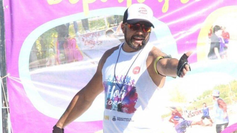 Maxi, el preparador físico que le pone onda a la cuarentena