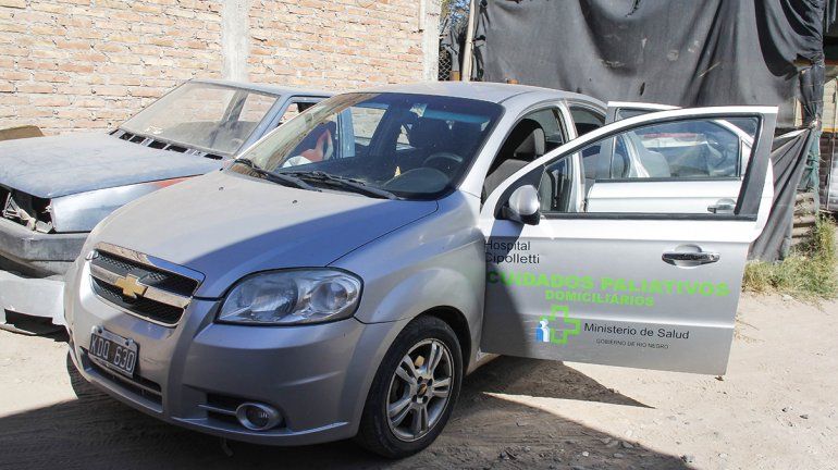 El taller mecánico que desinfecta gratis ambulancias y patrulleros