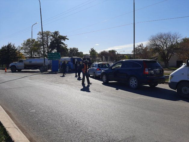 Estrictos controles de circulación de vehículos en Cinco Saltos