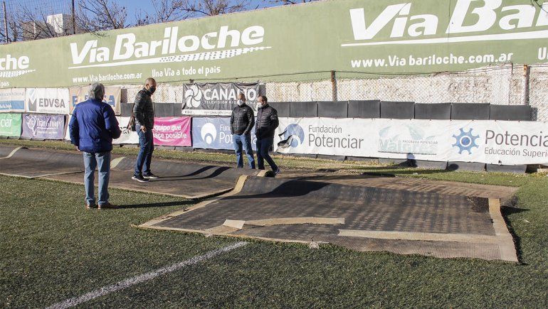 Ya se vendieron los primeros 130 m2 de césped de La Visera