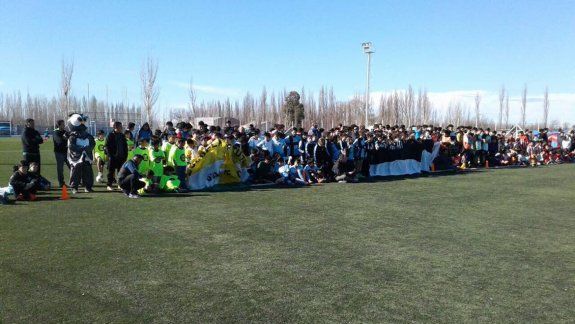 Liga de fútbol récord para la Dirección General de Deportes.