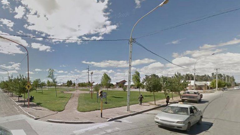 Un pibe apuñalado en una plaza del norte cipoleño