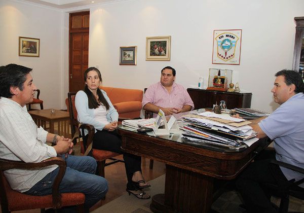 Allen busca la instalación de una sede del Mercado Artesanal rionegrino