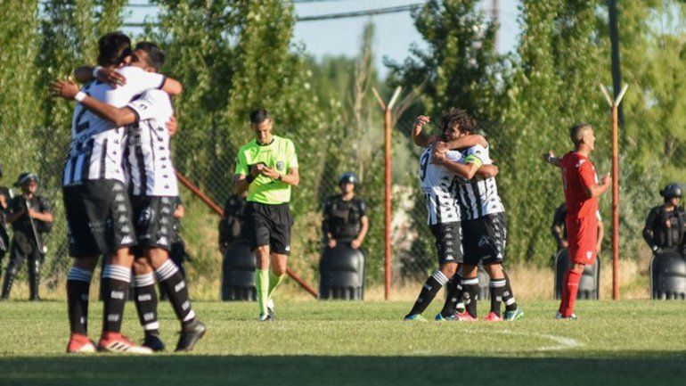Cipo estiró la racha con una victoria en el clásico frente al Rojo neuquino
