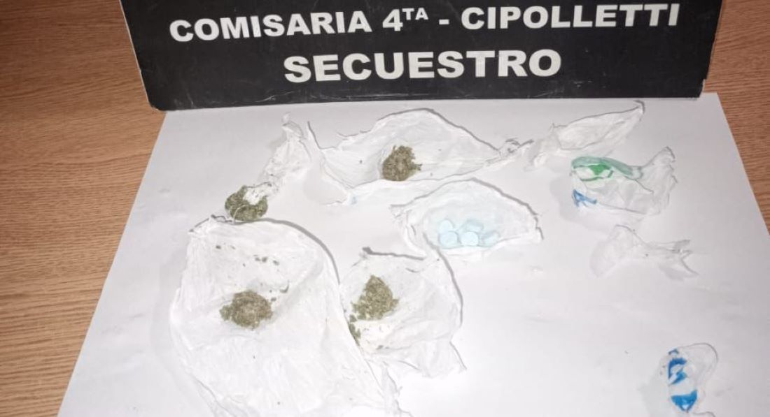 La droga encontrada por policías de la Comisaría 4ta dentro del acondicionador de cabello.&nbsp;