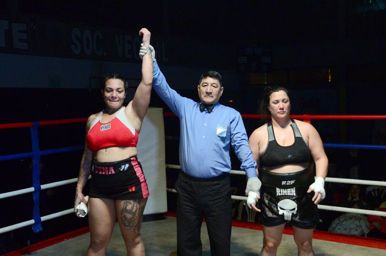La Tina Vidal volvió y ganó por puntos en el Gigante del Este