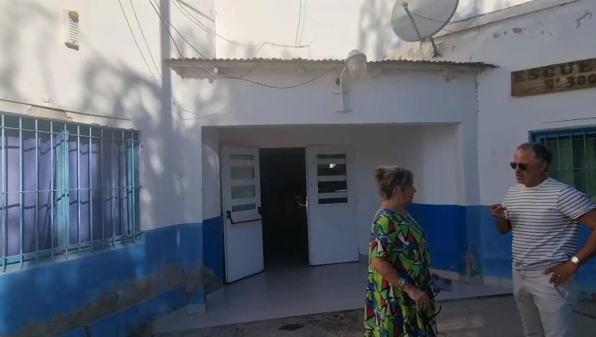 Educación convoca empresas para refacciones de la Escuela 300