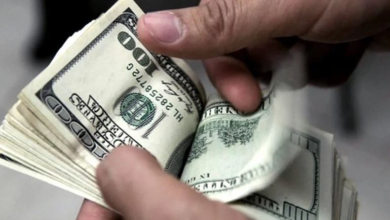 ¿Cuánto aumentó el dólar en un solo día y cuál es su precio de venta y compra actual?