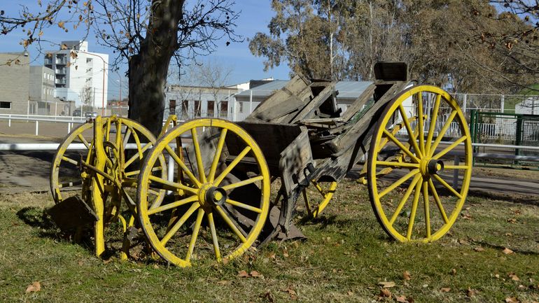 La sede del Museo Ameghino funcionó en una casa de don Fernández Oro. Se estima que pudo ser la sede del asado de fundación de Cipolletti. La sede del Museo Ameghino funcionó en una casa de don Fernández Oro. Se estima que pudo ser la sede del asado de fundación de Cipolletti.