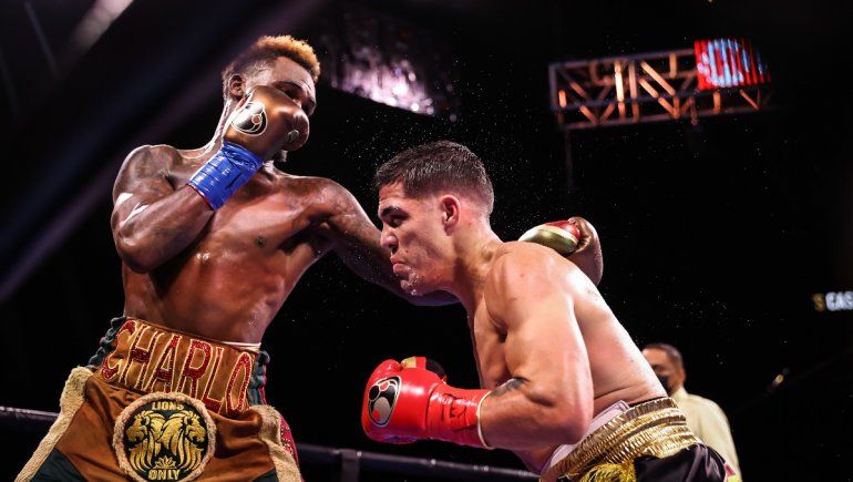 ¡Una pelea infartante que terminó en empate! Castaño va por la revancha