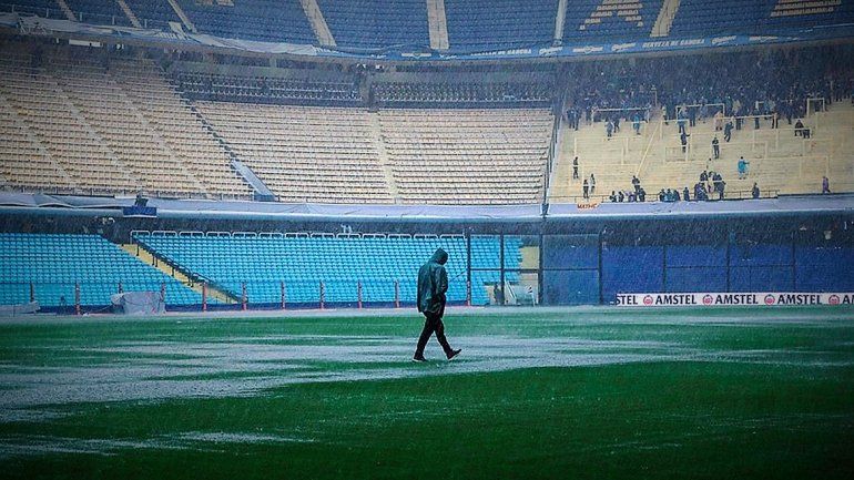 Se suspendió la Superfinal entre Boca y River por la intensa lluvia: se jugará mañana