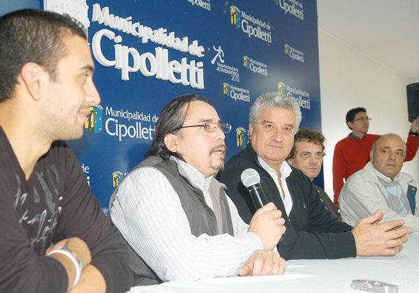 Municipales, capacitados para atención de hipoacúsicos