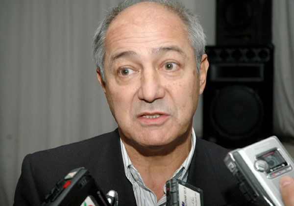 Orgánicos se distancian del Gobierno