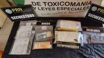 La policía incautó una impresionante cantidad de cocaína.