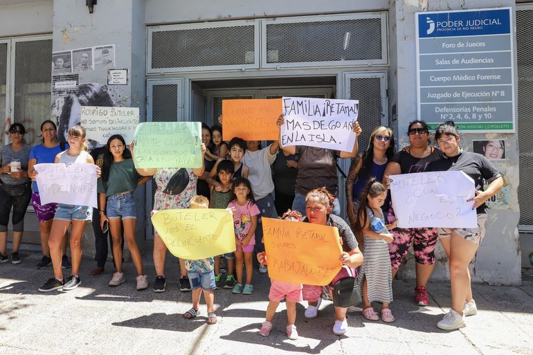 La familia Retamal tuvo el primer encuentro entre sus abogados y los representantes legales del Municipio a pedido de la Fiscalía.