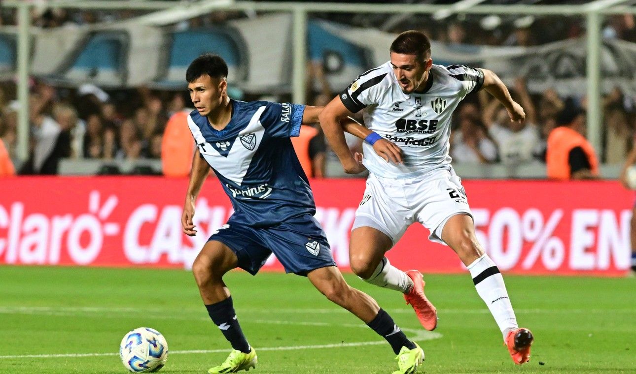 Con Favio Cabral de titular, Central Córdoba le ganó 1 a 0 a Vélez.