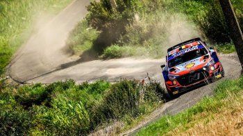 Thierry Neuville ganó la fecha del Rally Mundial en Bélgica Thierry Neuville ganó la fecha del Rally Mundial en Bélgica