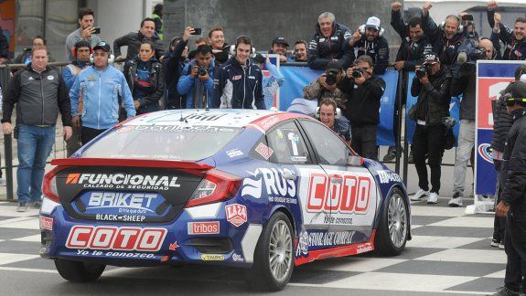 Manu y su triunfo espectacular en el TN: Ganar así es más lindo todavía