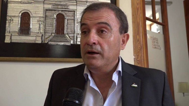 Pesatti a Viedma y Di Giácomo por una banca en Diputados