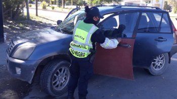 encuentran una camioneta en cervantes con pedido de secuestro