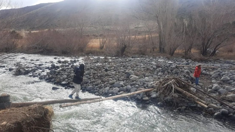 La pasarela de Los Guañacos que no existe