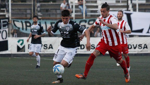 Cipo se trajo un punto de su visita a Sansinena: fue 2-2