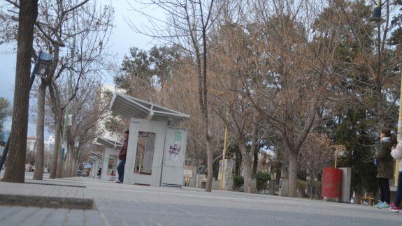 Las calles de la ciudad estuvieron vacías y los gremios cortaron la Ruta 22.