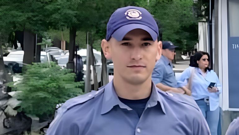 El cabo Primero Agustín Ruiz salvó que se ahogara una mujer en Allen. Lo felicitó el gobernador Alberto Weretilneck.&nbsp;