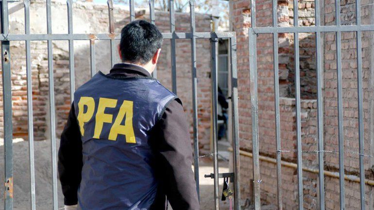 La Policía Federal concretó varios allanamientos en distintas propiedades.