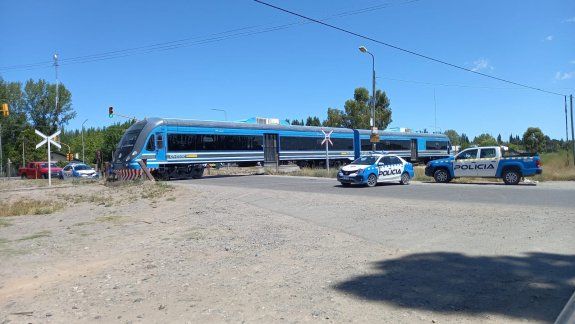 El Tren del Valle chocó con un camión en el ingreso a Plottier