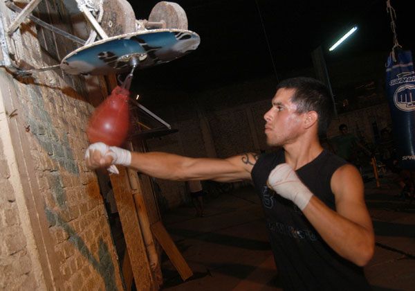 Noche de boxeo en el Estadio Municipal