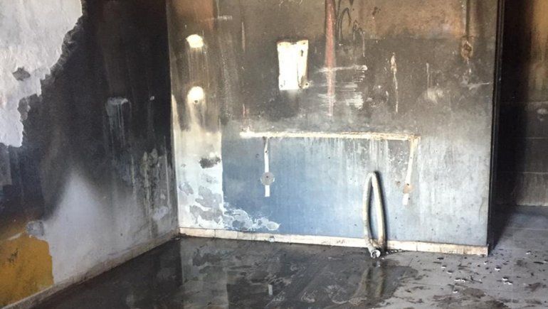 El dueño de la rotisería que se prendió fuego sigue grave y la familia pide ayuda 