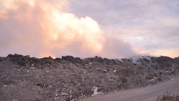 Alarma por incendios en el basural cipoleño