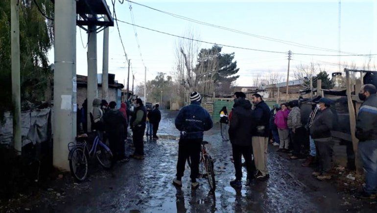 Vecinos de la toma 2 de Agosto pidieron asistencia urgente a la Municipalidad 