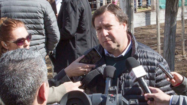 El gobernador aseguró que notificará oficialmente a la Justicia de que la Policía no puede realizar el desalojo.
