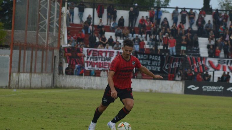 El exCipo que con su equipo le metió cinco a Olimpo en los playoffs del Federal A