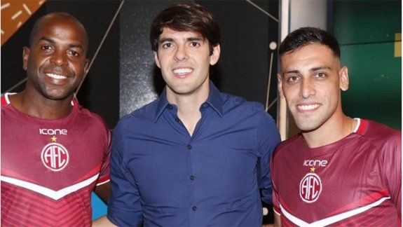 matias sosa jugo con kaka en la television brasilena