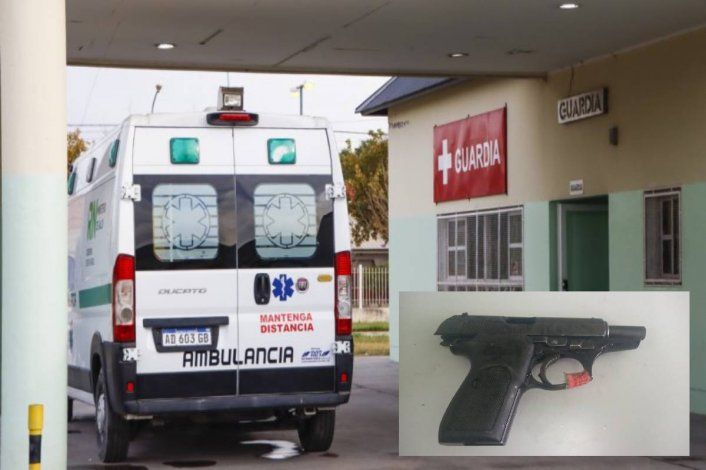 Fue a internarse por Covid-19 al hospital con una pistola