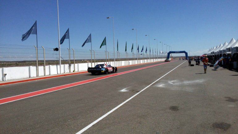 Urcera arrancó con buen pie en Centenario: fue 8º en la primera clasificación